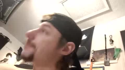 Snapshot of hungtxcock92 chatting on January 2025 12:27:01 AM hungtxcock92 online show from January 2025 12:27:01 AM