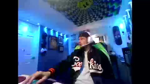 Snapshot of hungtxcock92 chatting on October 2025 01:54:01 PM hungtxcock92 online show from October 2025 01:54:01 PM