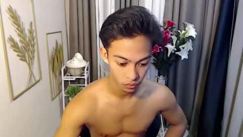 Snapshot of hunk_edward chatting on May 2026 06:29:01 AM hunk_edward online show from May 2026 06:29:01 AM