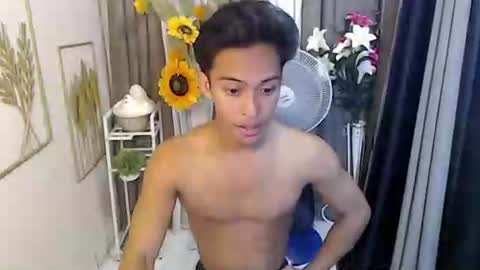 Snapshot of hunk_edward chatting on May 2026 07:37:02 AM hunk_edward online show from May 2026 07:37:02 AM