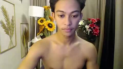 Snapshot of hunk_edward chatting on May 2026 06:52:02 AM hunk_edward online show from May 2026 06:52:02 AM