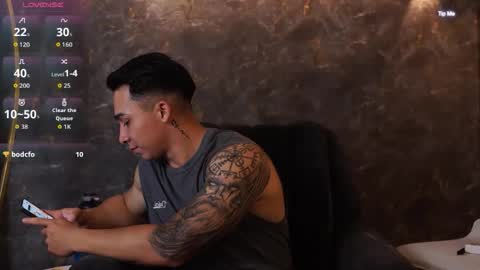 hunk_ryan online show from November 2025 02:20:02 PM