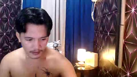 hunkylloyd online show from December 2024 02:45:02 AM