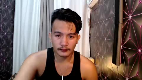 hunkylloyd online show from February 2025 03:04:02 AM