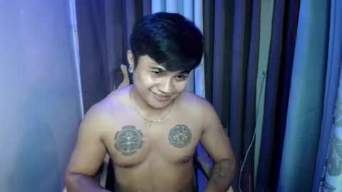 Snapshot of hunkyzeus chatting on June 2026 05:34:02 PM hunkyzeus online show from June 2026 05:34:02 PM