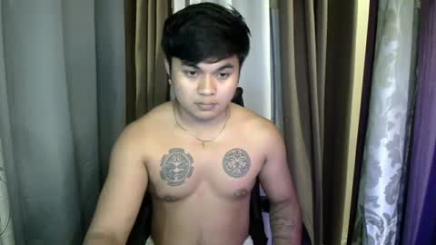 Snapshot of hunkyzeus chatting on June 2026 04:24:02 PM hunkyzeus online show from June 2026 04:24:02 PM