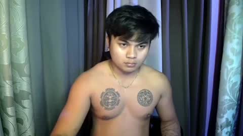 Snapshot of hunkyzeus chatting on June 2026 08:31:01 AM hunkyzeus online show from June 2026 08:31:01 AM