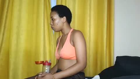 hunsweetpie online show from October 2025 02:18:01 PM