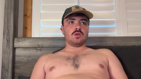 Snapshot of hunterbentleyy chatting on October 2025 10:18:02 PM Hunter online show from October 2025 10:18:02 PM