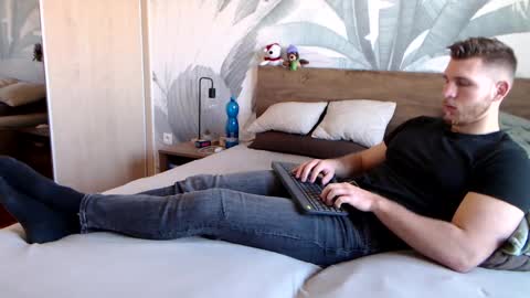 Hunter Bridges online show from January 2025 09:13:02 AM