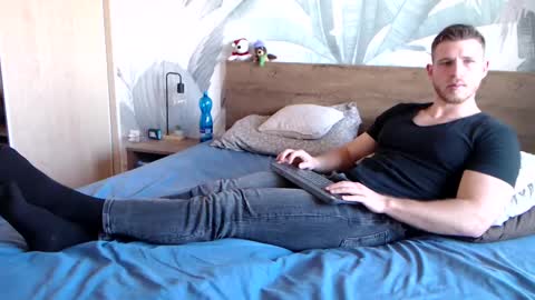 Hunter Bridges online show from February 2025 08:08:01 AM