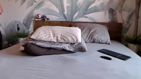 Hunter Bridges online show from February 2025 12:59:01 PM