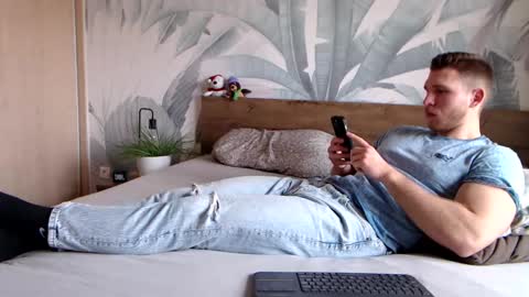 Hunter Bridges online show from February 2025 09:37:01 AM