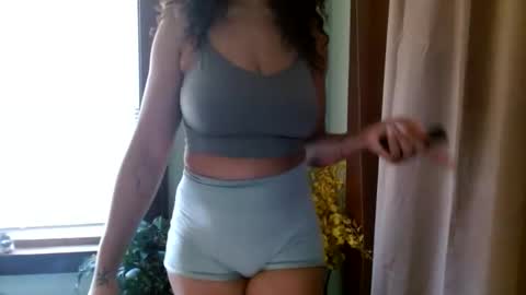 Goddess Hunyy online show from November 2025 06:15:01 PM