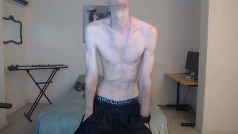 hybnotik online show from February 2025 09:04:02 AM