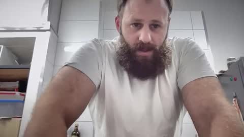 Snapshot of hybride8825 chatting on December 2025 10:35:01 AM hybride8825 online show from December 2025 10:35:01 AM