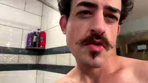 Snapshot of hydrakinglaser chatting on November 2025 08:39:02 AM hydrakinglaser online show from November 2025 08:39:02 AM