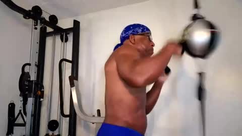 Mr. Frost online show from December 2024 07:00:02 PM