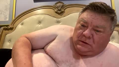 Snapshot of hypnotizing4u chatting on November 2025 01:44:02 PM hypnotizing4u online show from November 2025 01:44:02 PM