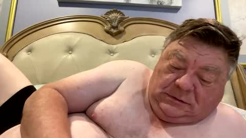 Snapshot of hypnotizing4u chatting on November 2025 01:11:01 PM hypnotizing4u online show from November 2025 01:11:01 PM