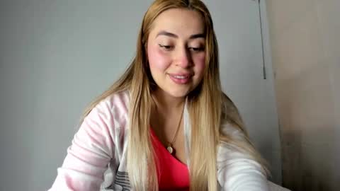 Hyun Joo online show from October 2025 06:06:02 PM