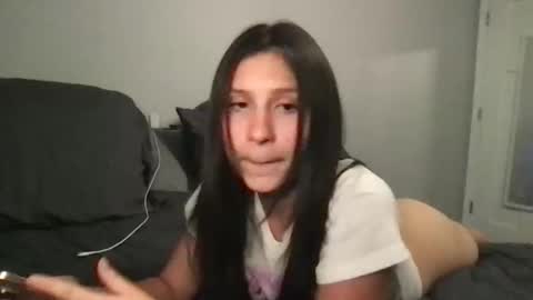 hyunluv online show from April 2026 12:24:01 AM