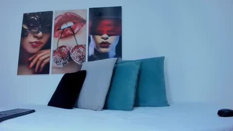 The Dolls online show from November 2025 07:48:02 PM