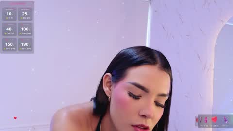 Snapshot of i_am_hanna chatting on June 2026 07:38:02 PM Tell Me Hanna online show from June 2026 07:38:02 PM
