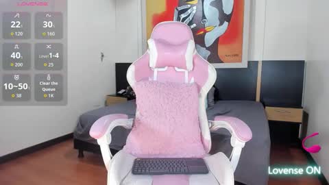 karoll online show from October 2025 07:49:01 PM