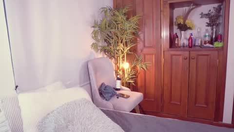 Snapshot of i_am_lucy1 chatting on October 2025 11:05:01 AM Lucy online show from October 2025 11:05:01 AM