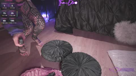       online show from November 2025 11:26:02 PM