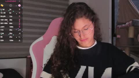 Snapshot of iam_nikki chatting on January 2025 11:03:02 AM On instagram Imm NikkiHelp me reach 100 likes online show from January 2025 11:03:02 AM