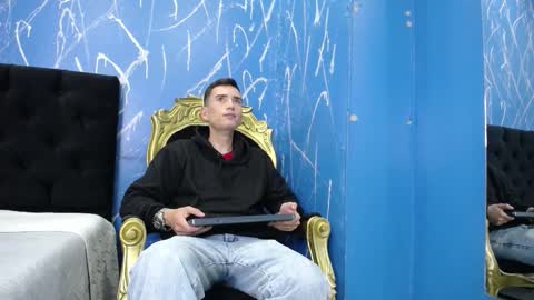 Iam Smith  online show from February 2026 02:52:02 AM