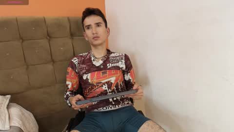 Iam Smith  online show from March 2026 09:10:01 PM