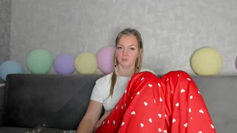 Snapshot of iam_venus chatting on October 2025 04:49:01 AM Venus online show from October 2025 04:49:01 AM