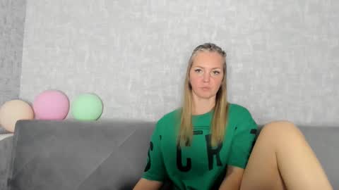 Snapshot of iam_venus chatting on November 2025 01:54:01 PM Venus online show from November 2025 01:54:01 PM