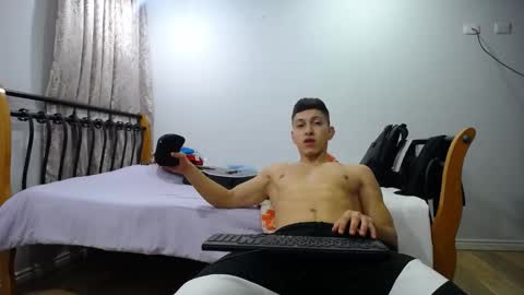 iam_yourbabyprincess_xd online show from February 2025 06:39:01 AM