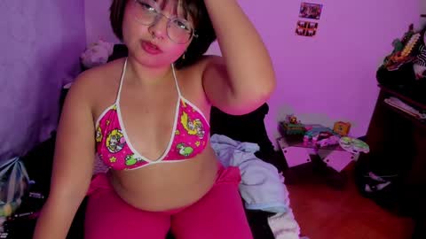 Snapshot of iam_zoechan chatting on January 2025 02:44:02 AM Zoe 3 online show from January 2025 02:44:02 AM