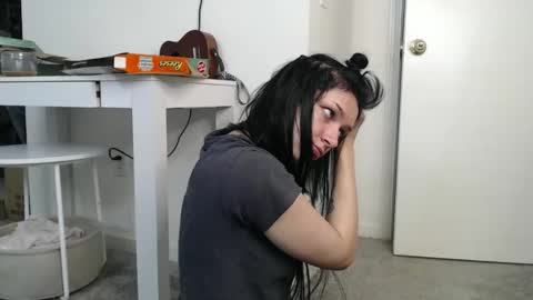 Snapshot of iamalexialove chatting on December 2025 04:24:01 PM Lexi Love online show from December 2025 04:24:01 PM