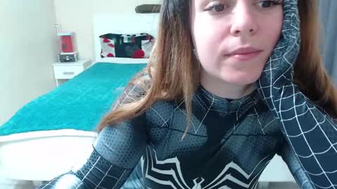 Snapshot of iamdaddyissues chatting on January 2025 11:35:01 AM Alice online show from January 2025 11:35:01 AM