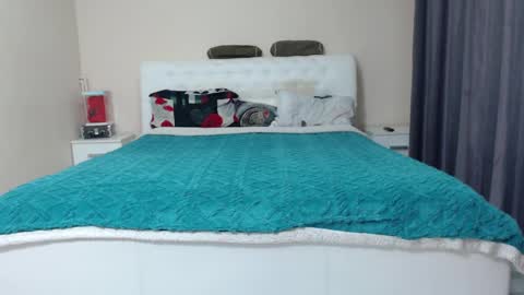 Snapshot of iamdaddyissues chatting on January 2025 02:39:01 PM Alice online show from January 2025 02:39:01 PM