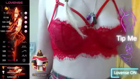 Snapshot of iamdaddyissues chatting on October 2025 07:42:02 AM Alice online show from October 2025 07:42:02 AM