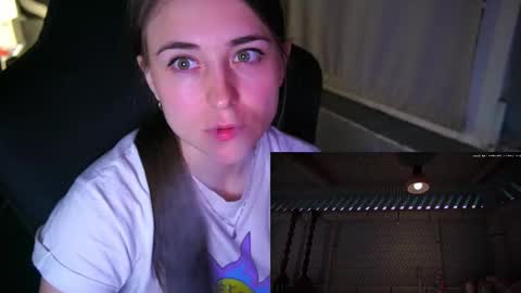 Snapshot of iamdervindella chatting on September 2025 05:02:02 PM Dervindella online show from September 2025 05:02:02 PM