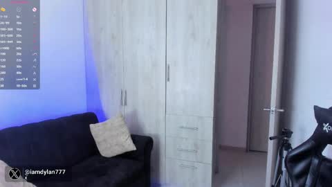 Dylan  independent model  online show from March 2025 10:04:02 PM