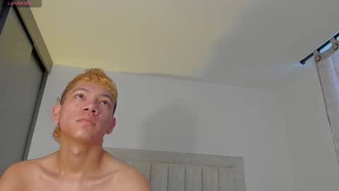 Juliiiiian online show from November 2025 11:32:02 AM