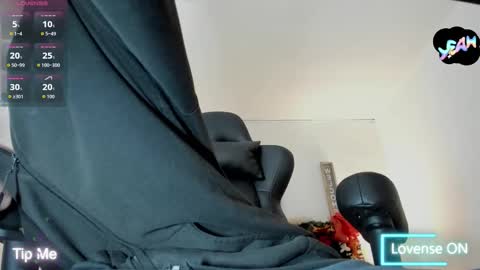 Mariano online show from December 2025 04:20:02 AM