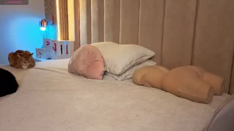 Nyxy online show from April 2026 11:03:02 AM