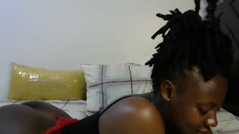 iampolca online show from January 2025 12:31:02 AM