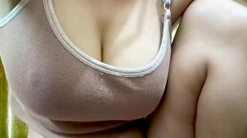 Iamnidhicam online show from April 2026 11:48:01 AM