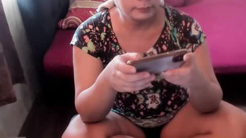 Snapshot of iamsuprememistress chatting on October 2025 03:09:01 AM MADAM MISTRESS ASIANA online show from October 2025 03:09:01 AM